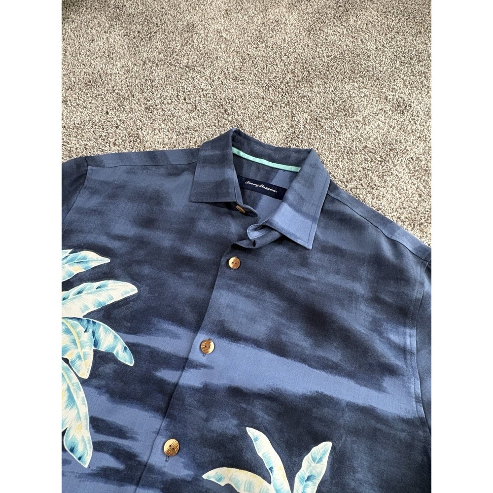 Tommy Bahama Button-Up 100% Silk‎ Blue Palm Trees Hawaiian Camp Shirt Medium